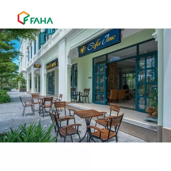 bàn giao bàn ghế cafe ngoài trời fansipan