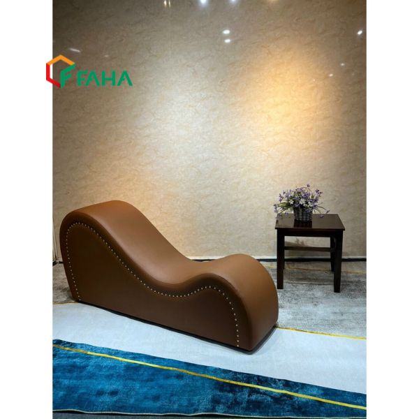 Ghế tình yêu là một sản phẩm nội thất có thiết kế độc đáo và thoải mái, thường được sử dụng để tạo nên một không gian lãng mạn và ấm cúng.